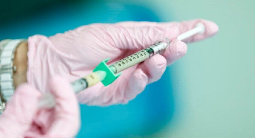 Au Royaume-Uni, la blockchain au service des vaccins contre le Covid