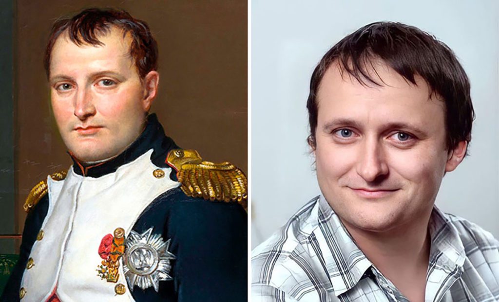 Deux photos à côté de Napoléon