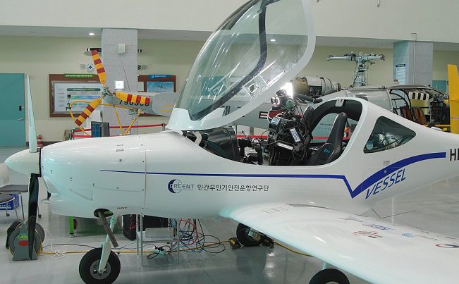 PIBOT, un robot humanoïde capable de piloter un avion de façon ... Source: Trust My Science Date: Il y a 3 heures Résumé: PIBOT, un robot humanoïde capable de piloter un avion de façon plus sûre et précise qu'un humain. Aperçu de l'article 2Découvrez "Pibot", le robot humanoïde capable de piloter un avion ... Découvrez "Pibot", le robot humanoïde capable de piloter un avion ... Source: Euronews.com Date: Il y a 5 jours Résumé: Découvrez "Pibot", le robot humanoïde capable de piloter un avion en toute sécurité mieux qu'un humain. Aperçu de l'article 3Découvrez "Pibot", le robot humanoïde capable de piloter un avion ... Découvrez "Pibot", le robot humanoïde capable de piloter un avion ... Source: Systèmes embarqués Date: Il y a 4 jours Résumé: Pibot est un robot humanoïde qui peut piloter un avion comme un pilote humain en manipulant toutes les commandes du cockpit, qui est conçu... Aperçu de l'article 4Le robot humanoïde PIBOT est capable de piloter un avion tout seul Le robot humanoïde PIBOT est capable de piloter un avion tout seul Source: Enerzine Date: Il y a 2 semaines Résumé: PIBOT a été conçu pour comprendre les manuels rédigés en langage naturel et piloter un avion en toute autonomie. Cette réalisation a été possible grâce au... Aperçu de l'article 5Introducing PIBOT, the world's first humanoid robot pilot Introducing PIBOT, the world's first humanoid robot pilot Source: New Atlas Date: Il y a 11 heures Résumé: The difference between these robot pilots and the one developed by researchers at the Korean Advanced Institute of Science and Technology (KAIST)... Aperçu de l'article 6PIBOT: desarrollan el primer piloto humanoide del mundo PIBOT: desarrollan el primer piloto humanoide del mundo Source: DW Date: Il y a 2 heures Résumé: El robot PIBOT aprende a volar aviones gracias a que puede leer el manual y así memorizar modelos de vuelo y protocolos de emergencia. Aperçu de l'article 7Pibot, il robot umanoide che può guidare un aereo meglio di un ... Pibot, il robot umanoide che può guidare un aereo meglio di un ... Source: Il Riformista Date: Il y a 3 heures Résumé: Si chiama Pibot ed è stato progettato da un team di ricercatori in Corea del Sud, il Kaist (Korea Advanced Institute of Science & Technology). Aperçu de l'article 8VIDÉO. Algues vertes. La rade de Brest s'asphyxie. "Il est urgent d ... VIDÉO. Algues vertes. La rade de Brest s'asphyxie. "Il est urgent d ... Source: France 3 Régions Date: Il y a 4 semaines Résumé: ... Alain Pibot constate "une augmentation importante" de la présence ... l'ensemble de l'oxygène de la masse d'eau, souligne Alain Pibot. Aperçu de l'article 9Otopilot sisteminde devrim: İlk insansı robot PİBOT Otopilot sisteminde devrim: İlk insansı robot PİBOT Source: Cumhuriyet Gazetesi Date: Il y a 5 heures Résumé: Bir grup araştırmacı, Kore İleri Bilim ve Teknoloji Enstitüsü'nden (KAIST) insansı robot pilot PIBOT'u geliştirerek, havacılık dünyasına... Aperçu de l'article 10Fréhel. Youenn Pibot récompensé pour son engagement pour la ... Fréhel. Youenn Pibot récompensé pour son engagement pour la ... Source: Ouest-France Date: Il y a 2 mois Résumé: Mercredi 31 mai, le brasseur de Fréhel (Côtes-d'Armor) Youenn Pibot a reçu la certification Ya d'ar brezhoneg (Oui à la langue bretonne), pour... Aperçu de l'article 11Kenalan dengan 'Pibot,' Si Robot Humanoid yang Bisa Kendalikan ... Kenalan dengan 'Pibot,' Si Robot Humanoid yang Bisa Kendalikan ... Source: Teknologi.id Date: Il y a 3 heures Résumé: Pibot merupakan robot humanoid yang dirancang untuk menerbangkan pesawat secara otomatis tanpa harus memodifikasi kokpit. Dengan menggunakan... Aperçu de l'article 12Koreanische Forscher stellen PIBOT vor, den weltweit ersten ... Koreanische Forscher stellen PIBOT vor, den weltweit ersten ... Source: Cryptopolitan Date: Il y a 6 heures Résumé: Koreanische Forscher stellen den humanoiden Roboterpiloten PIBOT vor, der KI und menschenähnliches Design für autonomes Fliegen vereint. Aperçu de l'article 13Briefstory PIBOT je prvi humanoidni robot pilot Source: Vidi.hr Date: Il y a 7 heures Résumé: Il y a 7 heures Aperçu de l'article 14ربات انساننمای Pibot میتواند بهتر از خلبانان انسانی هواپیماها را هدایت ... ربات انساننمای Pibot میتواند بهتر از خلبانان انسانی هواپیماها را هدایت ... Source: دیجیاتو Date: گروهی از دانشمندان کرهای درحال توسعه رباتی به نام Pibot هستند که میتواند بدون نیاز به دستکاری کابین خلبان، روی صندلی او بنشیند و کنترل... Résumé: گروهی از دانشمندان کرهای درحال توسعه رباتی به نام Pibot هستند که میتواند بدون نیاز به دستکاری کابین خلبان، روی صندلی او بنشیند و کنترل... Aperçu de l'article 15Nice-Lille: pour la rentrée de la Ligue 1, Diakité arrache le nul dans le temps additionnel Nice-Lille: pour la rentrée de la Ligue 1, Diakité arrache le nul dans le temps additionnel Source: Yahoo Actualités Date: Il y a 1 semaine Résumé: Il sert Moffi en pibot, qui lance l'ancien Rennais dans la profondeur sur la droite. Lequel va défier et tromper Chevalier d'un subtil... Aperçu de l'article 16Derrière cette tache rouge, la plus vieille galaxie de l'univers jamais observée Derrière cette tache rouge, la plus vieille galaxie de l'univers jamais observée Source: Yahoo Finance Date: Il y a 5 jours Résumé: Découvrez "Pibot", le robot humanoïde capable de piloter un avion en toute sécurité mieux qu'un humain. il y a 7 heures. Aperçu de l'article 17VIDEO // Faceți cunoștință cu „Pibot”, robotul umanoid care poate ... VIDEO // Faceți cunoștință cu „Pibot”, robotul umanoid care poate ... Source: Jurnal.md Date: Il y a 2 jours Résumé: „Pibot este un robot umanoid care poate pilota un avion la fel ca un pilot uman prin manipularea tuturor comenzilor unice din cabina de... Aperçu de l'article 18Создан первый робот-гуманоид, умеющий летать на самолетах Создан первый робот-гуманоид, умеющий летать на самолетах Source: Телеканал «Наука Date: Il y a 5 heures Résumé: PIBOT учится управлять самолетом, используя обработку естественного языка для чтения руководства по эксплуатации. Также робот может изучать... Aperçu de l'article 19Briefstory KAIST Unveils World's First Humanoid Pilot, PIBOT Source: Mirage News Date: Il y a 2 semaines Résumé: Humanoid pilot robot, PIBOT. A KAIST research team has developed a humanoid robot that can understand manuals written in natural language and... Aperçu de l'article 20Luna-25 : lancement réussi pour la première sonde lunaire russe en près de 50 ans Luna-25 : lancement réussi pour la première sonde lunaire russe en près de 50 ans Source: Yahoo Finance Date: Il y a 1 semaine Résumé: Découvrez "Pibot", le robot humanoïde capable de piloter un avion en toute sécurité mieux qu'un humain. il y a 10 heures. Aperçu de l'article Aperçu du contenu × PIBOT, un robot humanoïde capable de piloter un avion de façon plus sûre et précise qu'un humain
